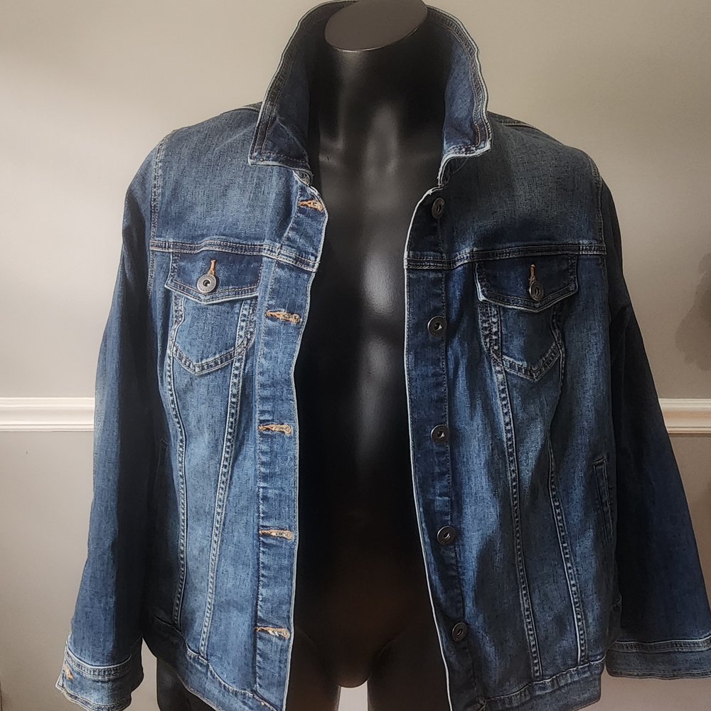 Torrid Jean Jacket Size 4 4XL